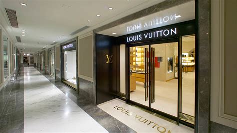 louis vuitton mumbai airport|taj mahal palace.